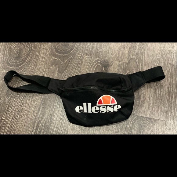 ellesse fanny pack